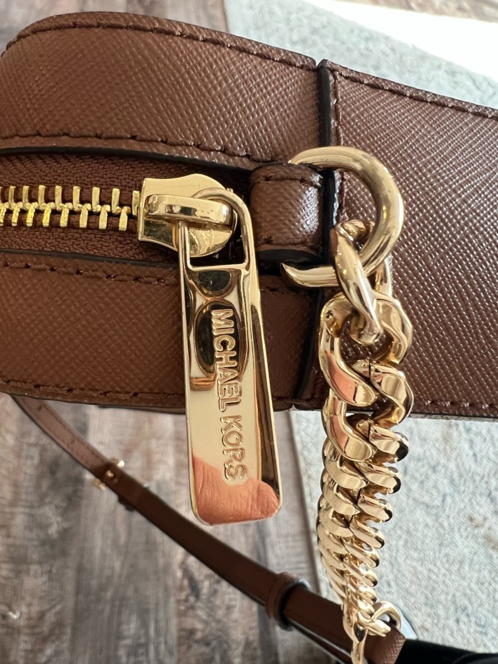 Michael Kors Cream & Tan Monogram Crossbody Bag - Picture 4 of 7